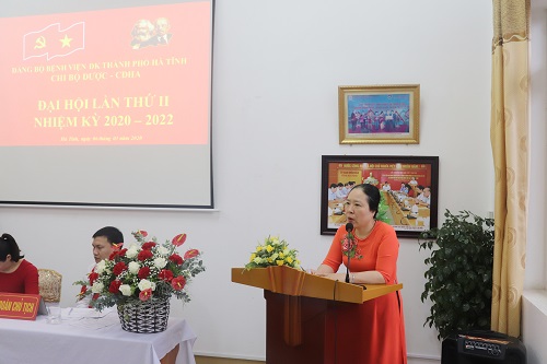 Bác sĩ CKI. Lê Thị Thanh Thủy - Phó bí thư Đảng bộ phát biêu chỉ đạo tại Đại hội chi bộ Dươc - Chẩn Đoán Hình Ảnh.